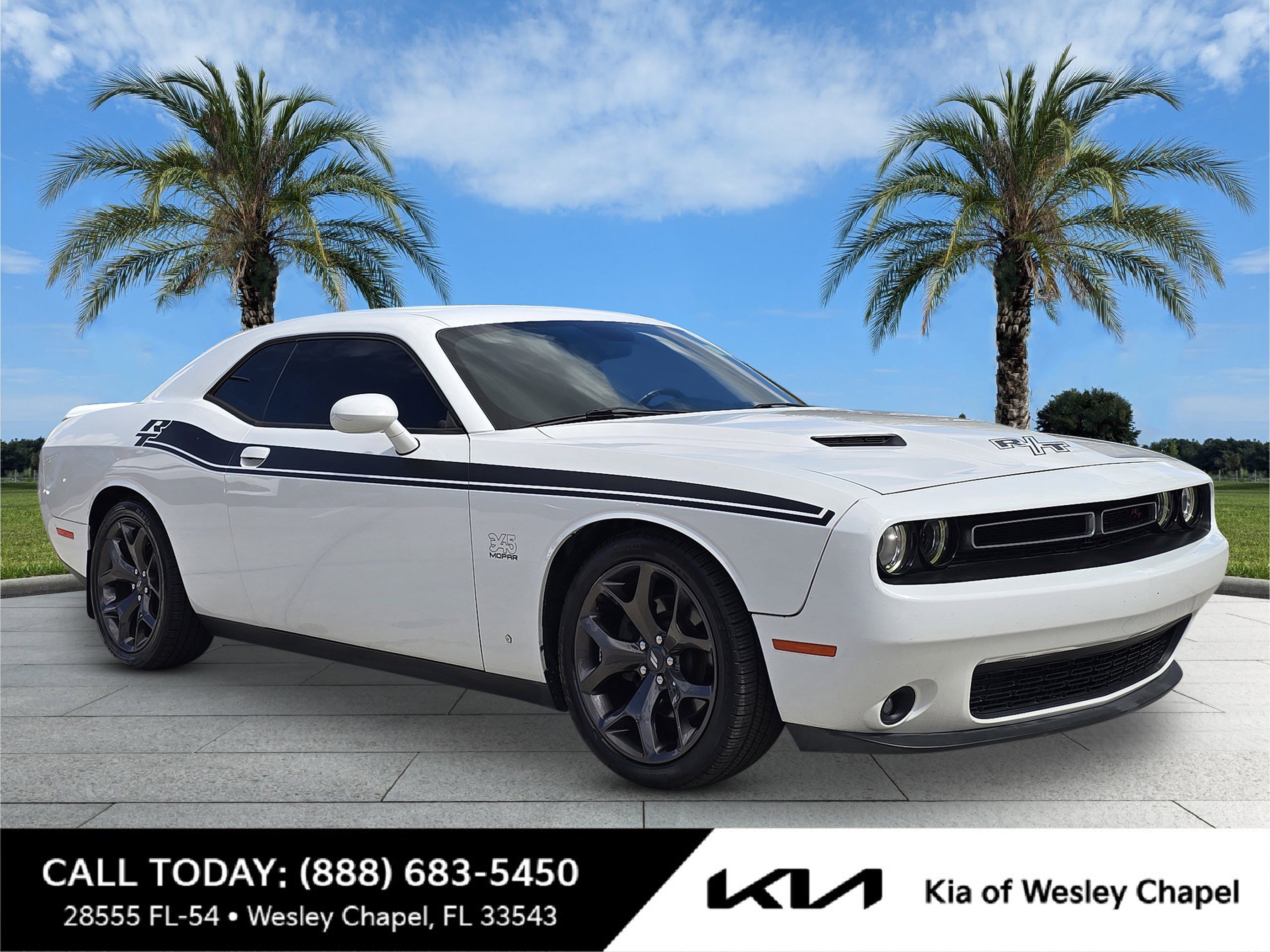 Used 2017 Dodge Challenger R/T Plus image 1