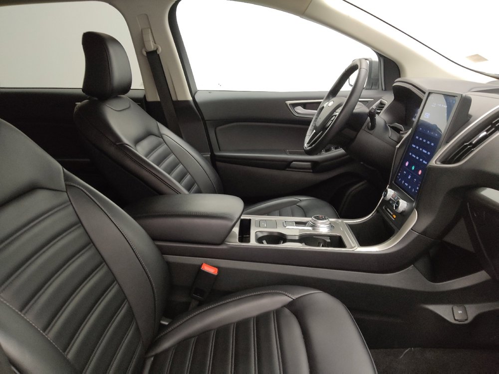 Used 2024 Ford Edge SEL image 21