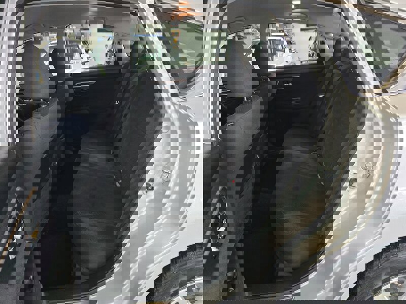 Used 2015 Nissan Altima 2.5 SV image 12