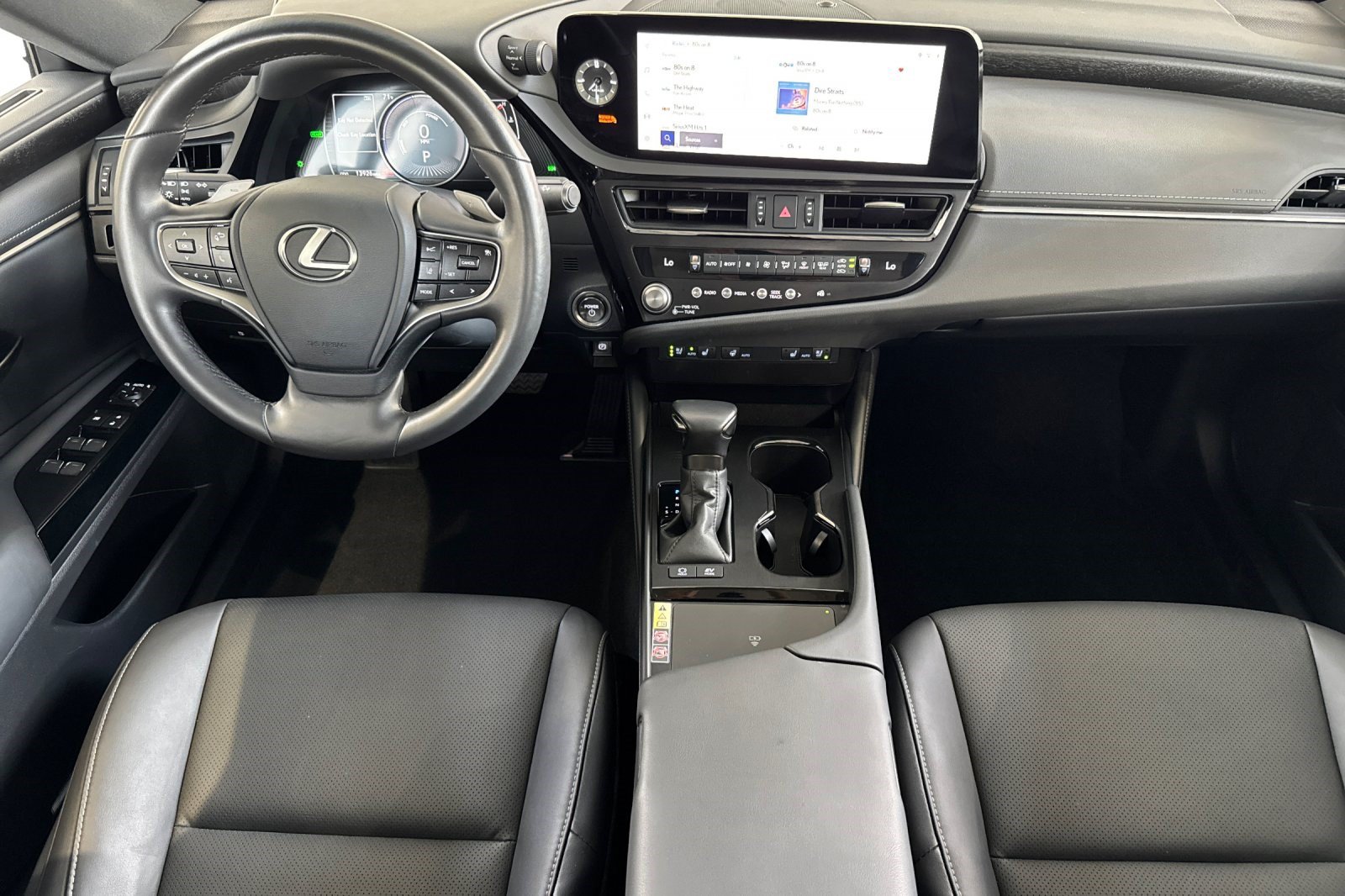 Used 2025 Lexus ES 300h w/ Premium Package FWD image 17