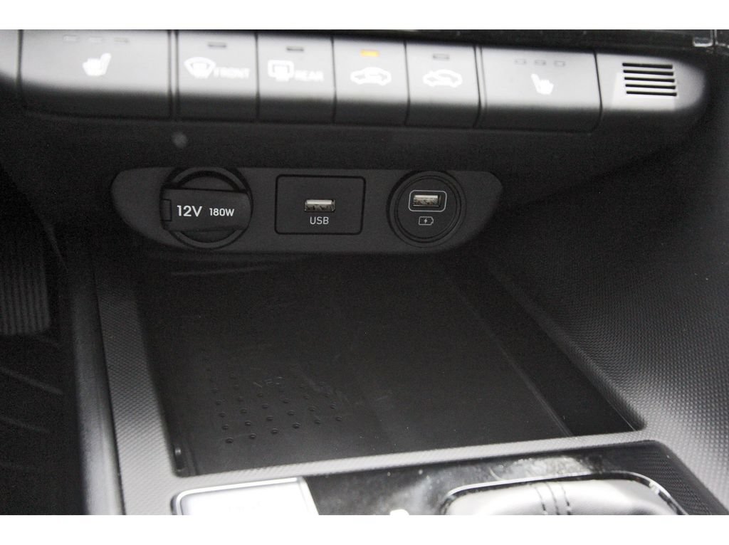 Certified 2022 Hyundai Elantra SEL w/ Convenience + Premium Package FWD image 29