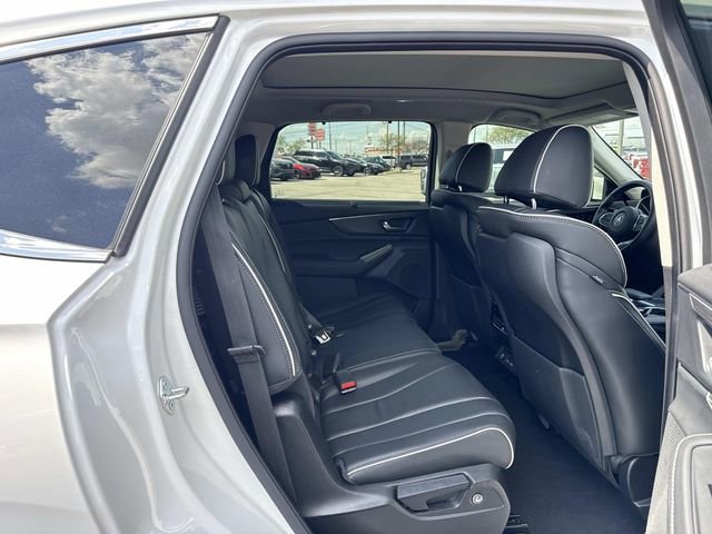 Used 2024 Acura MDX SH-AWD w/ Advance Package image 16