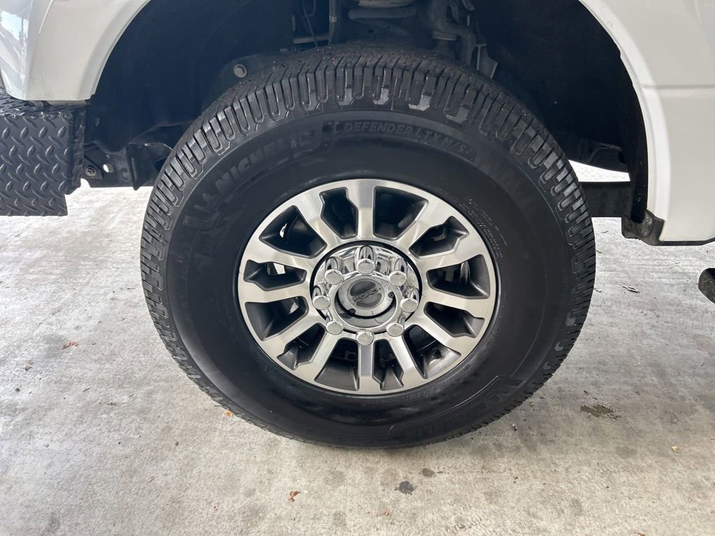 Used 2022 Ford F250 Lariat w/ Lariat Ultimate Package image 11