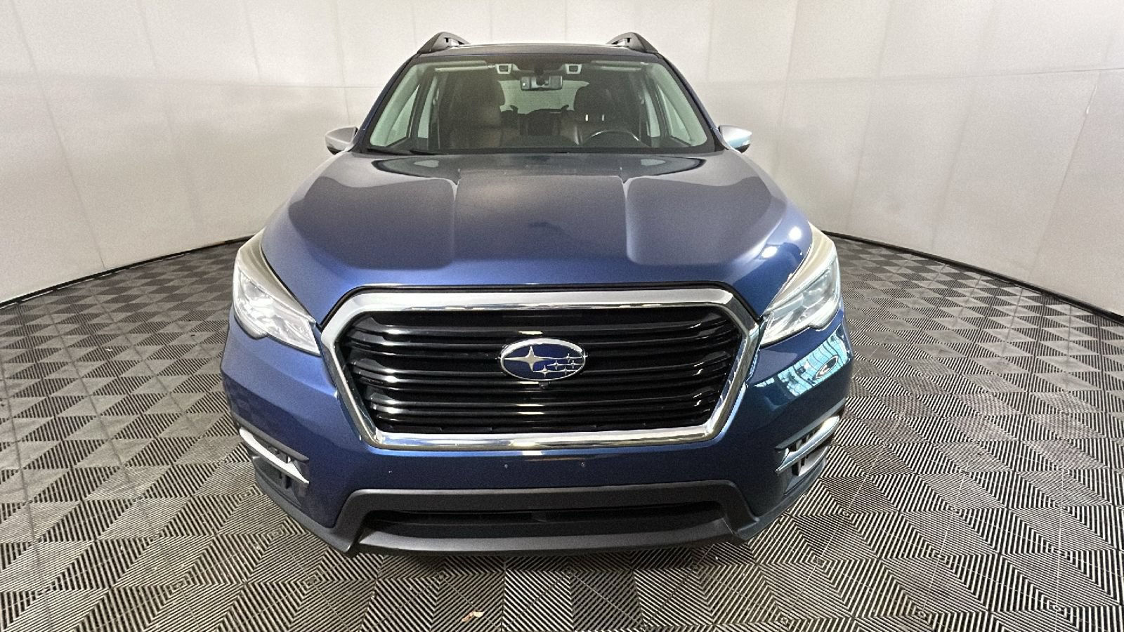 Used 2019 Subaru Ascent Touring w/ Popular Package #2 AWD/4WD image 8