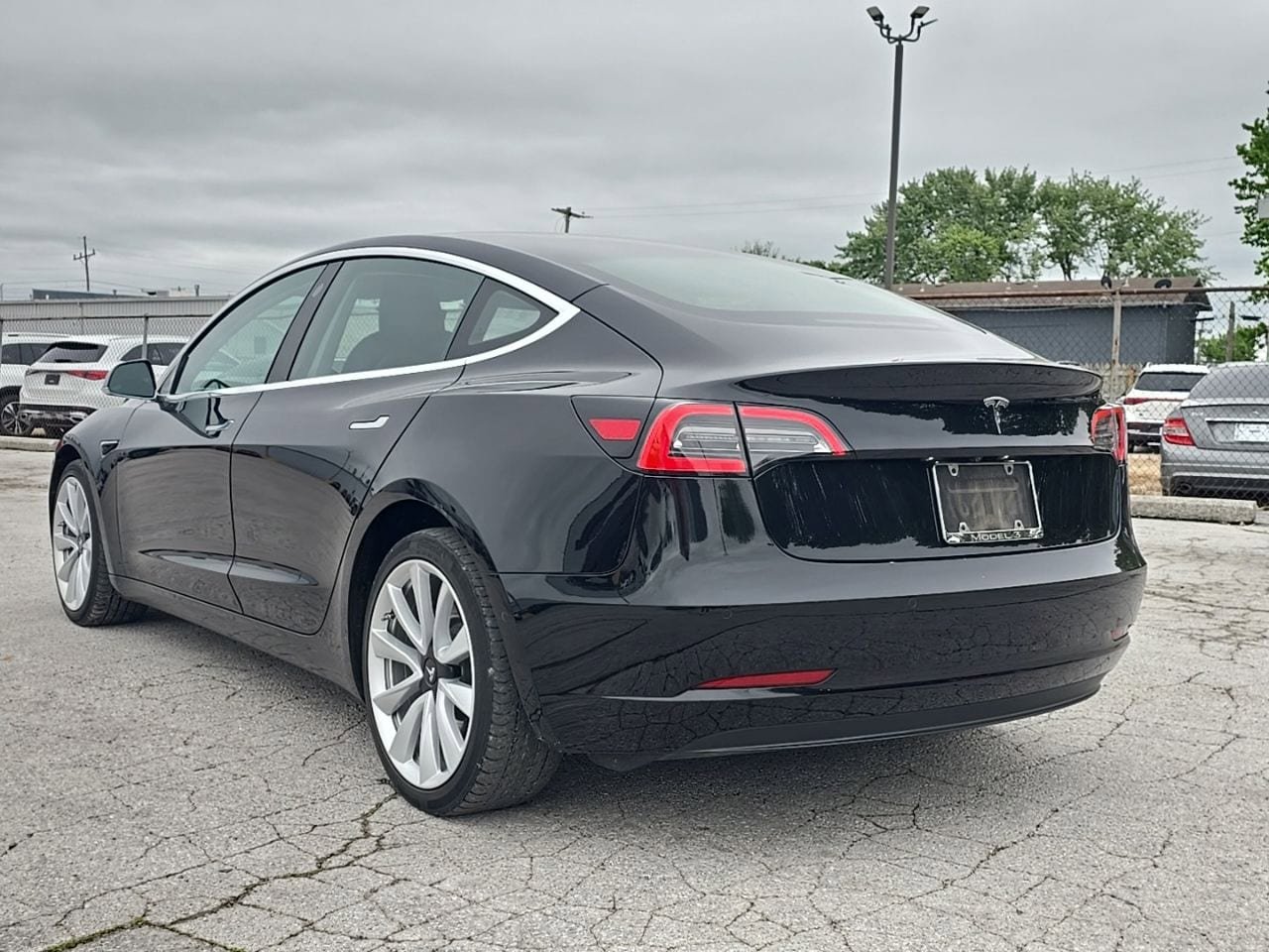 Used 2018 Tesla Model 3 AWD/4WD image 4