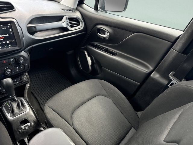 Certified 2023 Jeep Renegade Latitude AWD/4WD image 18