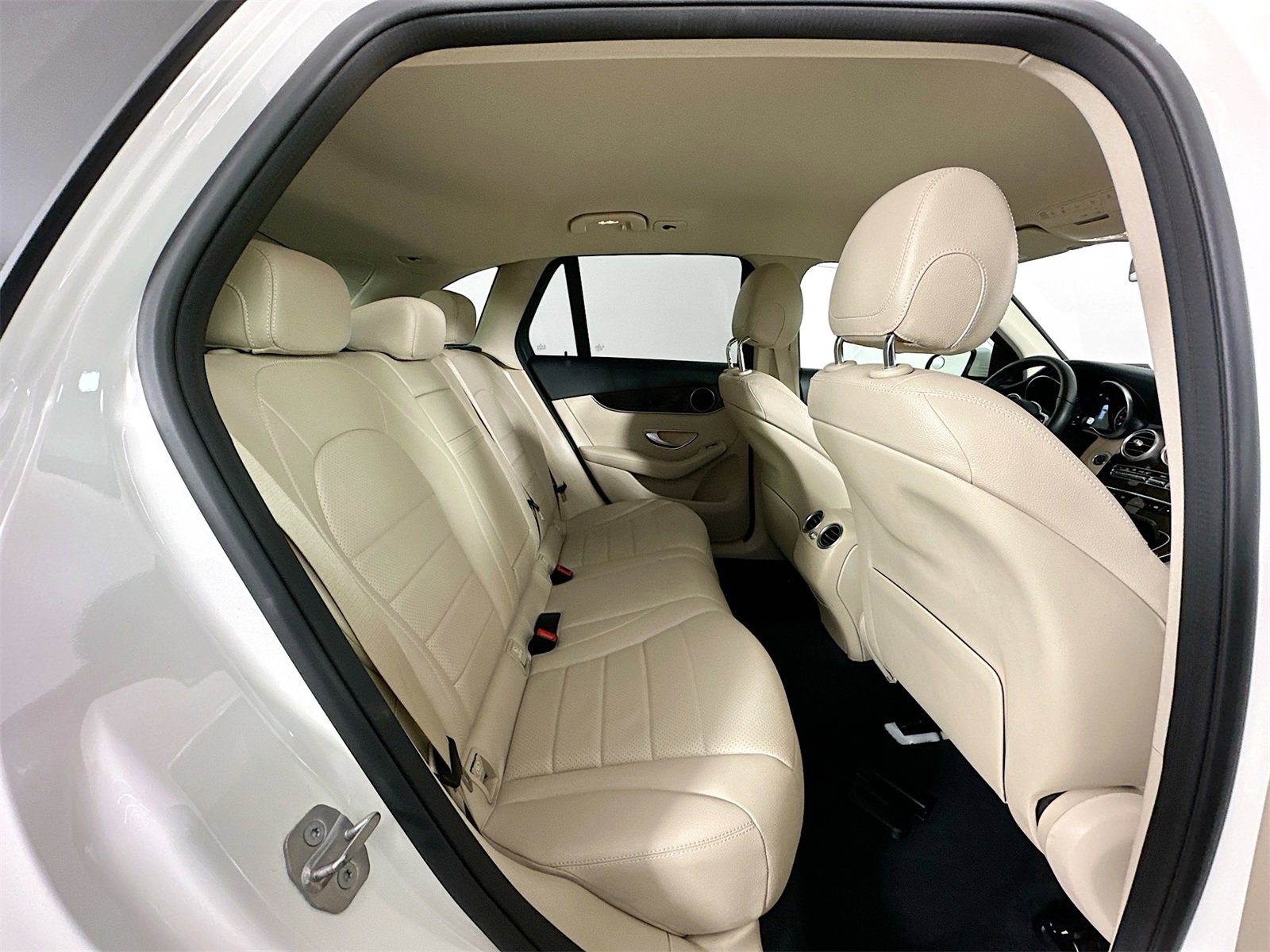 Used 2020 Mercedes-Benz GLC 300 4MATIC image 24