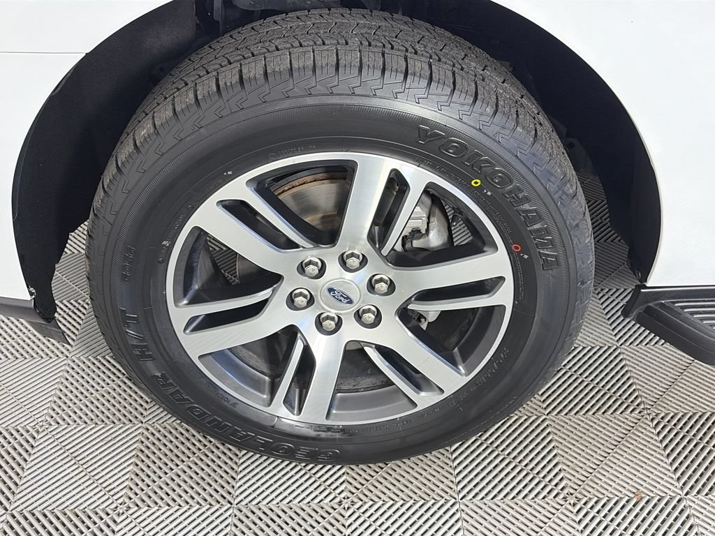 Used 2024 Ford Expedition Max Limited AWD/4WD image 8