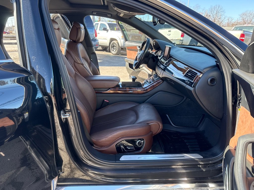 Used 2011 Audi A8 L 4.2 w/ Rear Seat Comfort Pkg AWD/4WD image 11