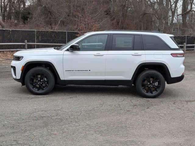 New 2026 Jeep Grand Cherokee Laredo image 6