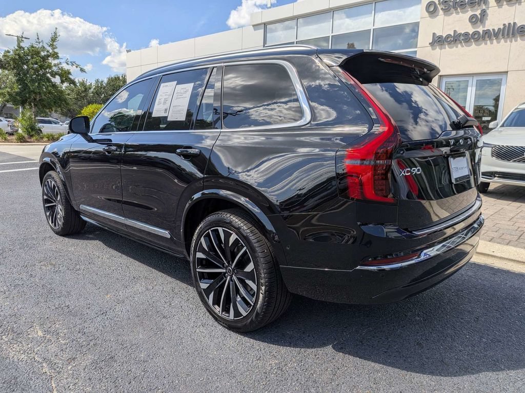 Certified 2026 Volvo XC90 B6 Plus w/ Protection Package Premier AWD/4WD image 4