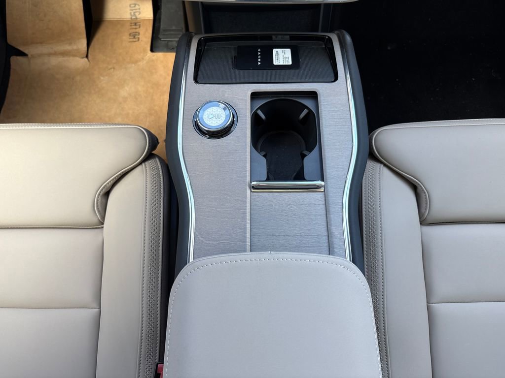 New 2026 Volvo EX90 Plus image 11