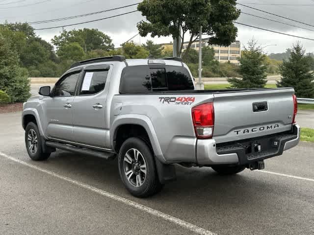 Used 2017 Toyota Tacoma TRD Sport w/ Premium & Technology Package AWD/4WD image 21