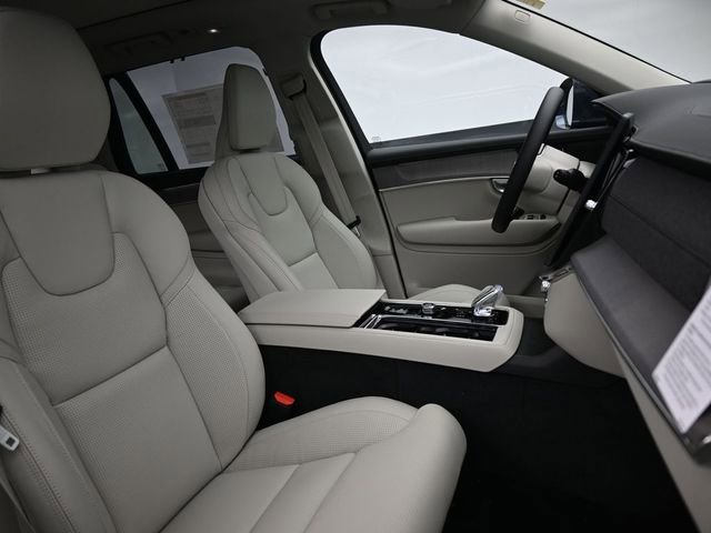 New 2026 Volvo XC90 B6 Ultra w/ Protection Package image 36
