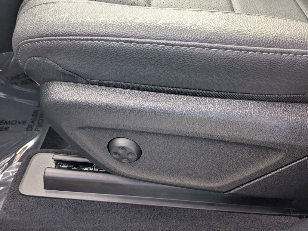 Certified 2025 Mercedes-Benz GLE 350 4MATIC image 8