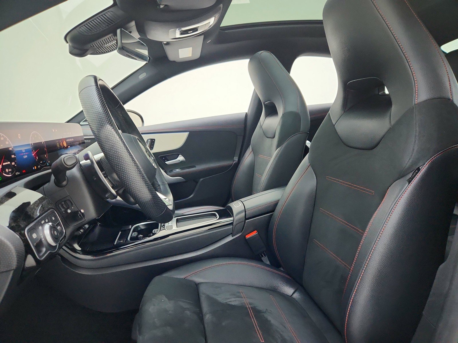 Certified 2025 Mercedes-Benz CLA 35 AMG 4MATIC image 17