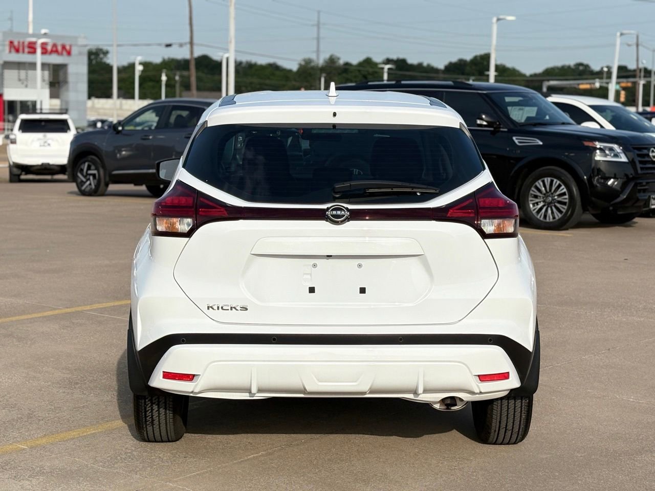 Certified 2025 Nissan Kicks Play S FWD image 7