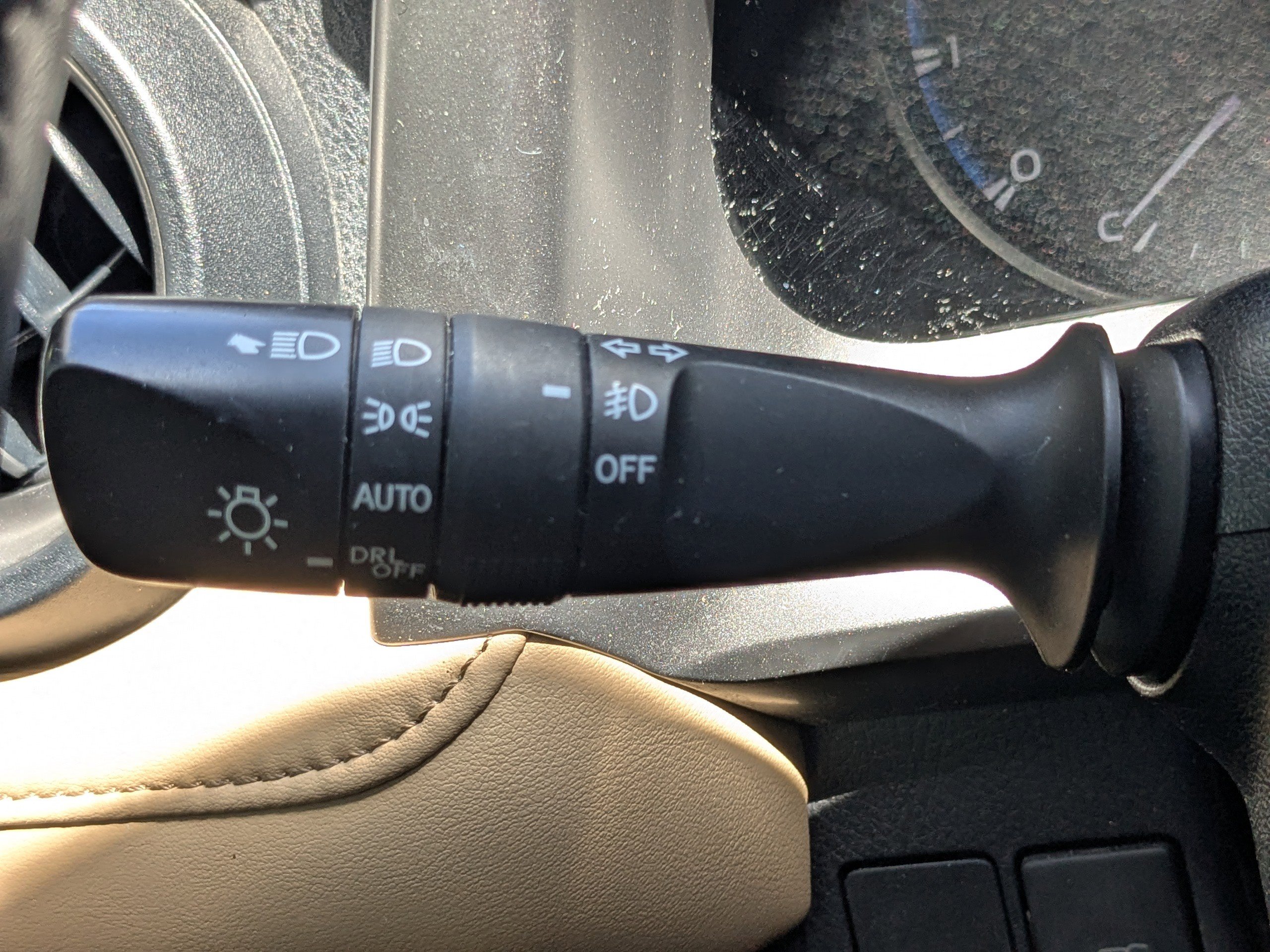 Used 2017 Toyota RAV4 XLE image 29