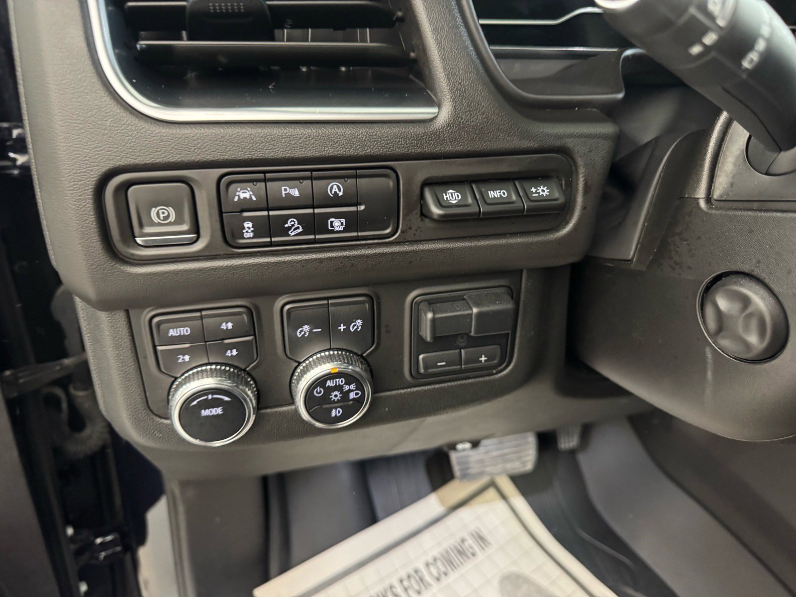 Certified 2024 GMC Yukon AT4 w/ Technology Package AWD/4WD image 19