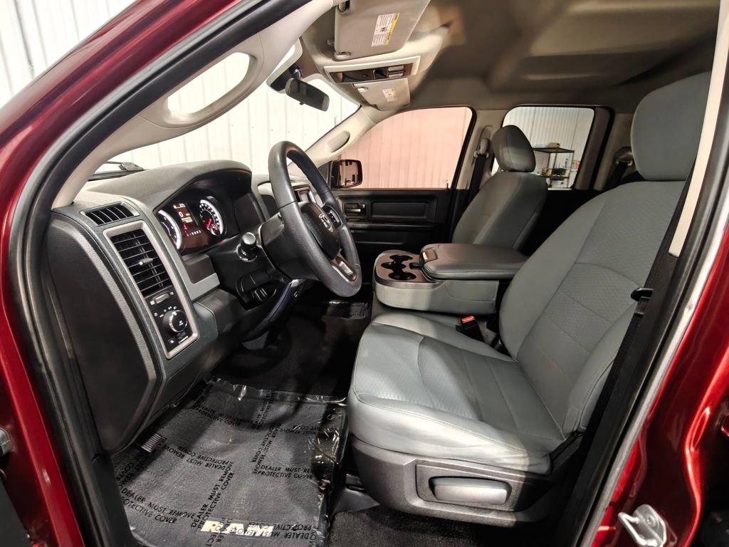 Used 2018 RAM 1500 Express w/ Express Value Package AWD/4WD image 25