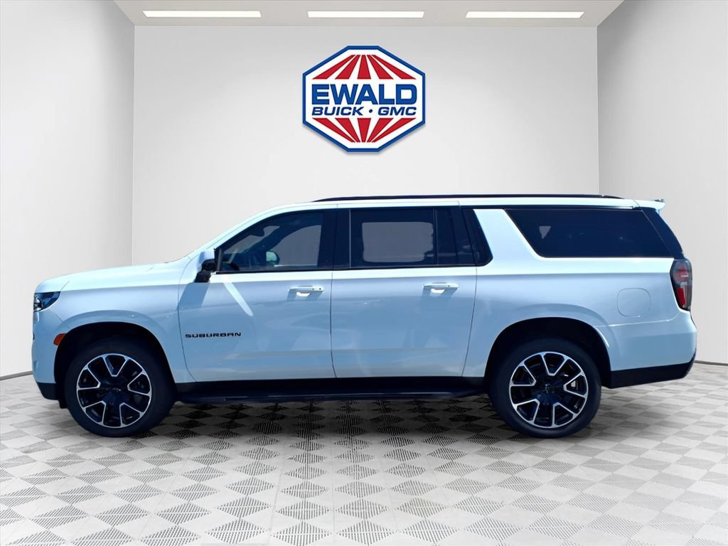 Certified 2023 Chevrolet Suburban RST w/ Luxury Package AWD/4WD image 5