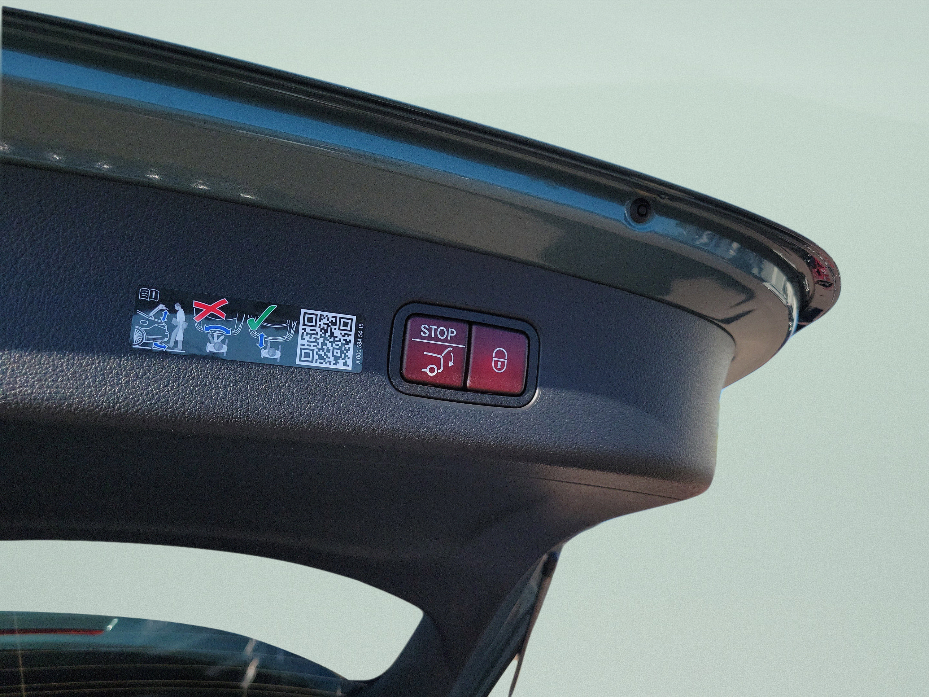 Certified 2026 Mercedes-Benz GLC 300 image 24
