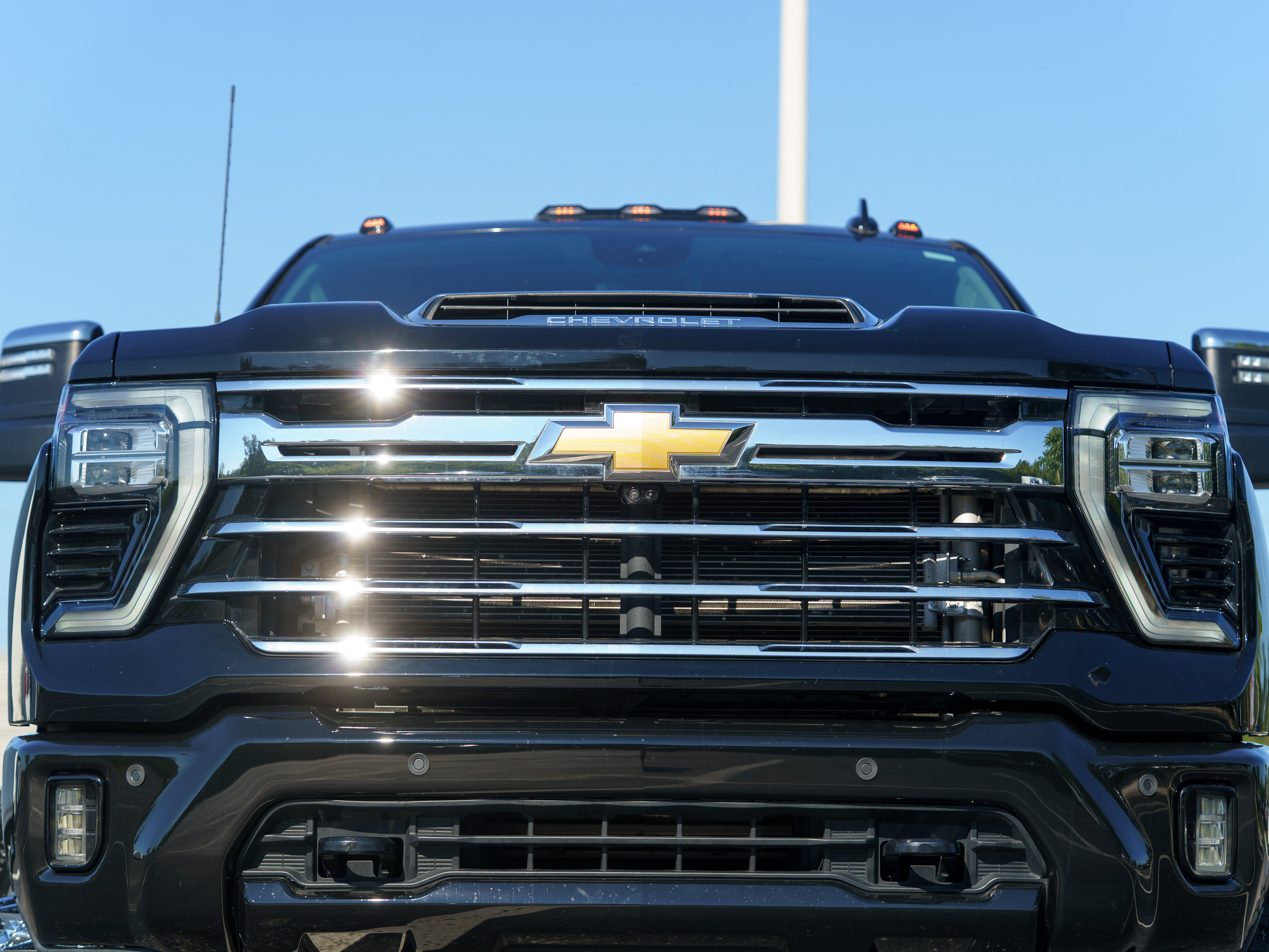 Used 2024 Chevrolet Silverado 3500 LTZ AWD/4WD image 39