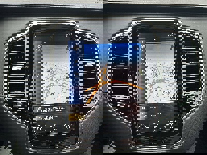 Used 2016 Volvo XC90 T8 Inscription w/ Vision Package image 21