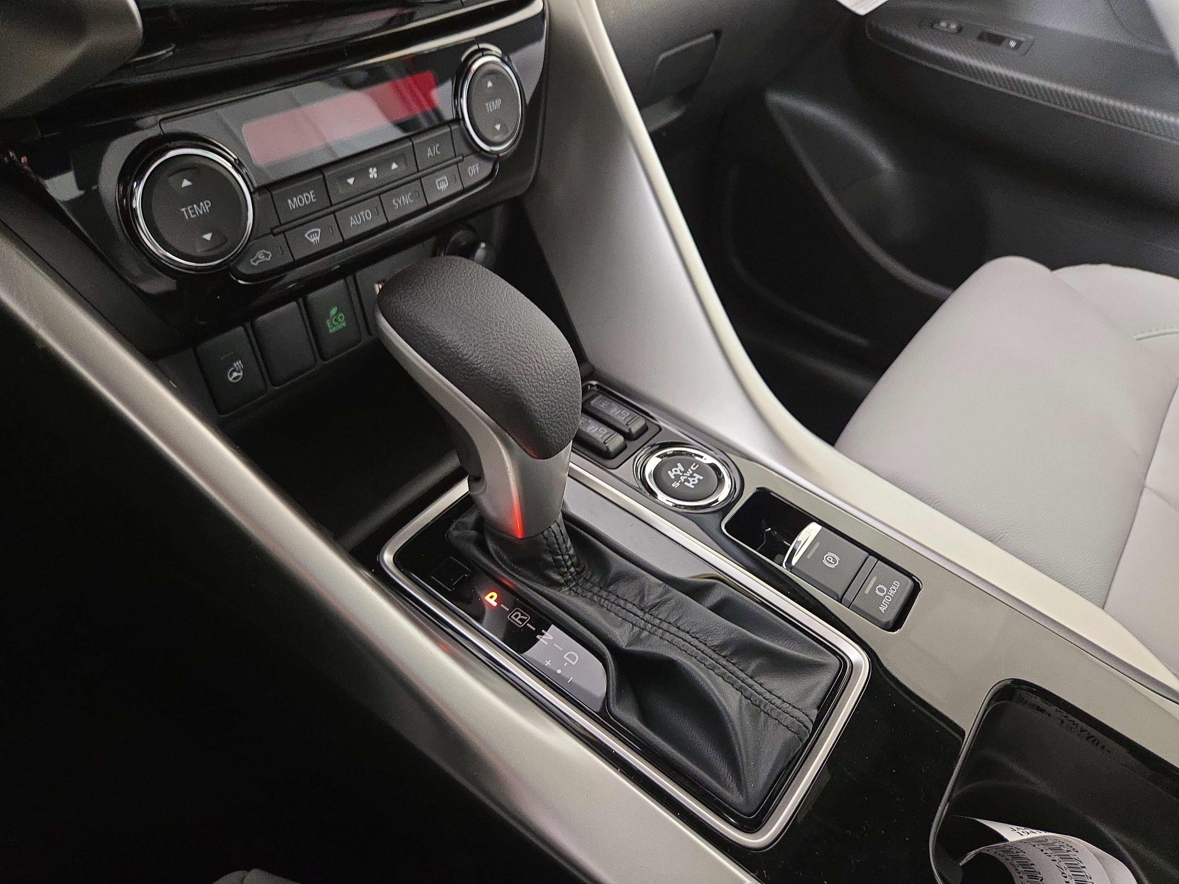 New 2026 Mitsubishi Eclipse Cross SEL image 21