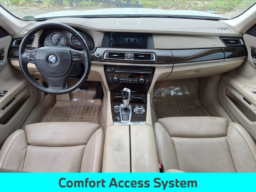 Used 2009 BMW 750Li RWD image 30