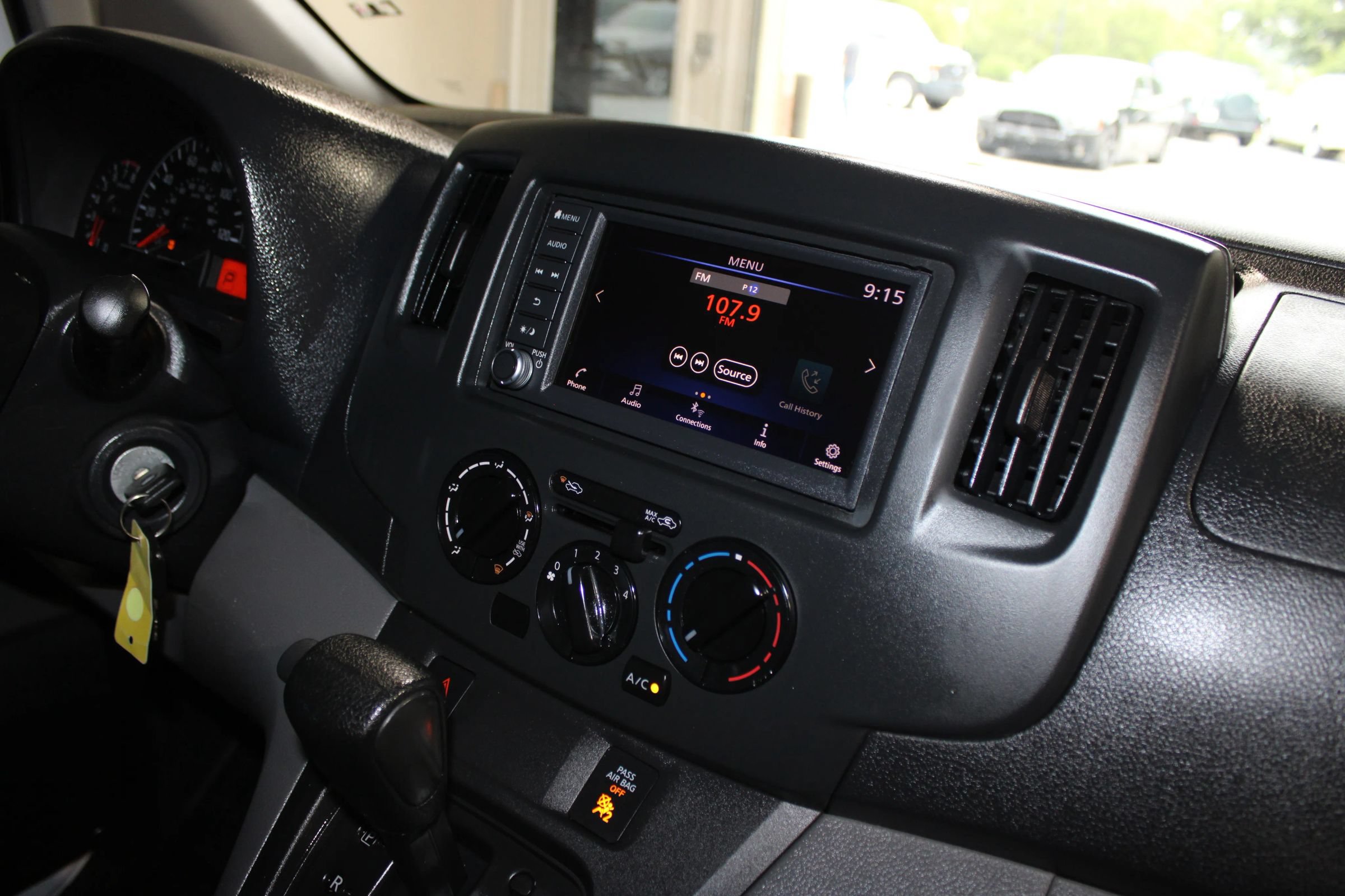 Used 2021 Nissan NV200 S FWD image 20