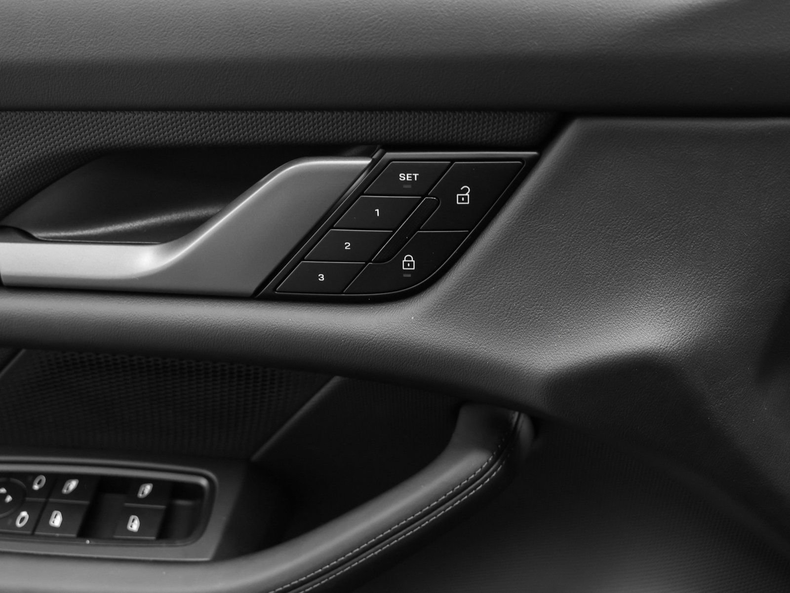 New 2025 Porsche Taycan image 30