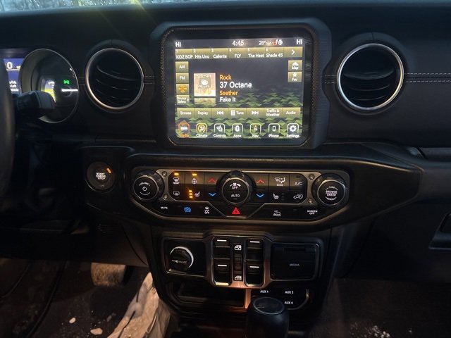 Used 2023 Jeep Wrangler Unlimited Sahara w/ Cold Weather Group image 10