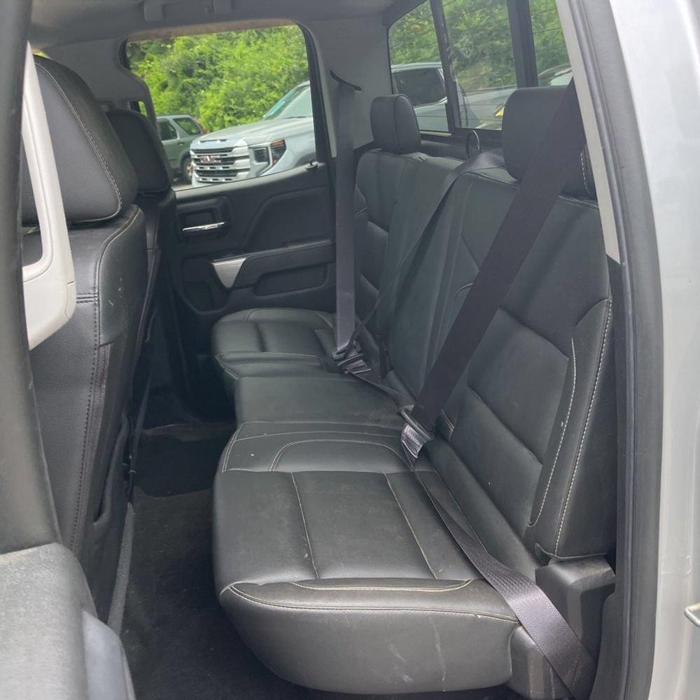 Used 2017 Chevrolet Silverado 1500 LTZ Z71 w/ LTZ Plus Package AWD/4WD image 11