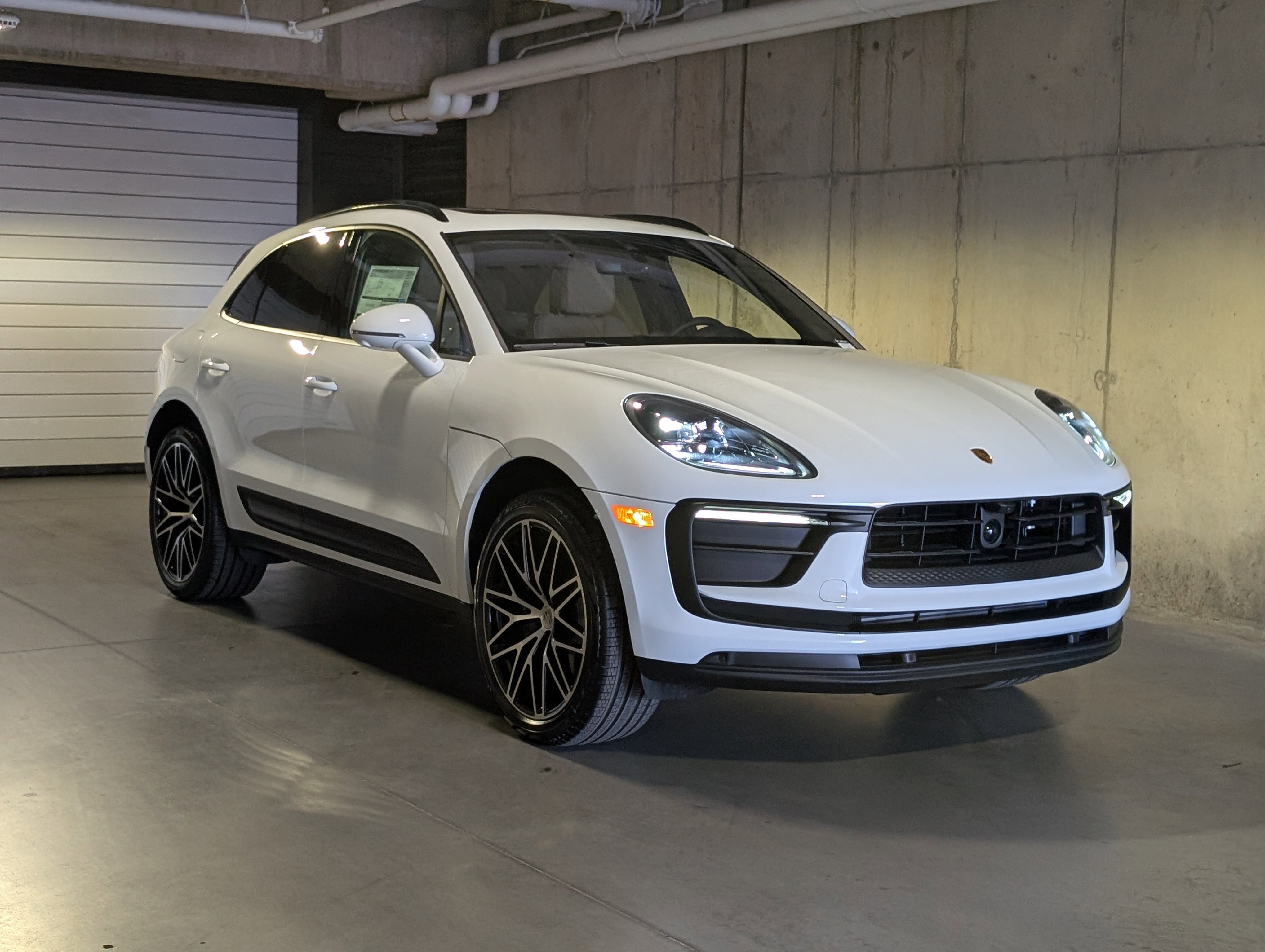 New 2026 Porsche Macan image 10