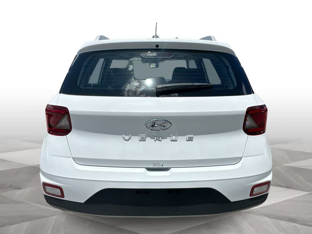 Used 2025 Hyundai Venue SEL FWD image 7
