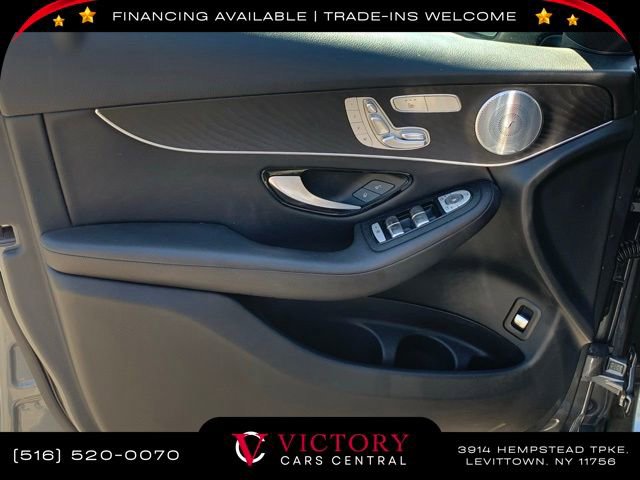 Used 2018 Mercedes-Benz GLC 300 4MATIC w/ Premium Package image 9