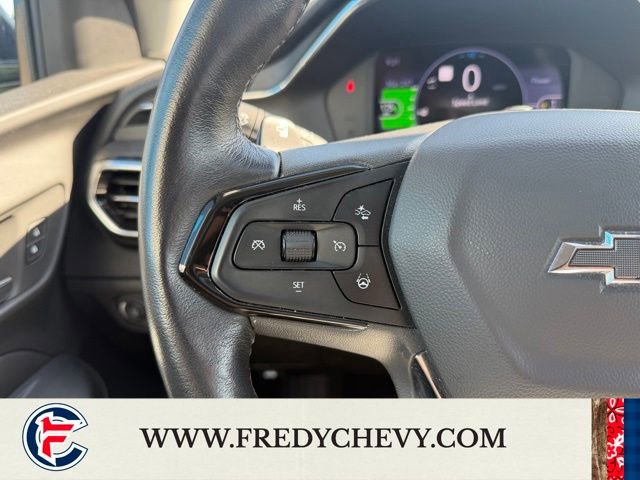 Used 2023 Chevrolet Bolt EUV Premier w/ Sun & Sound Package FWD image 17