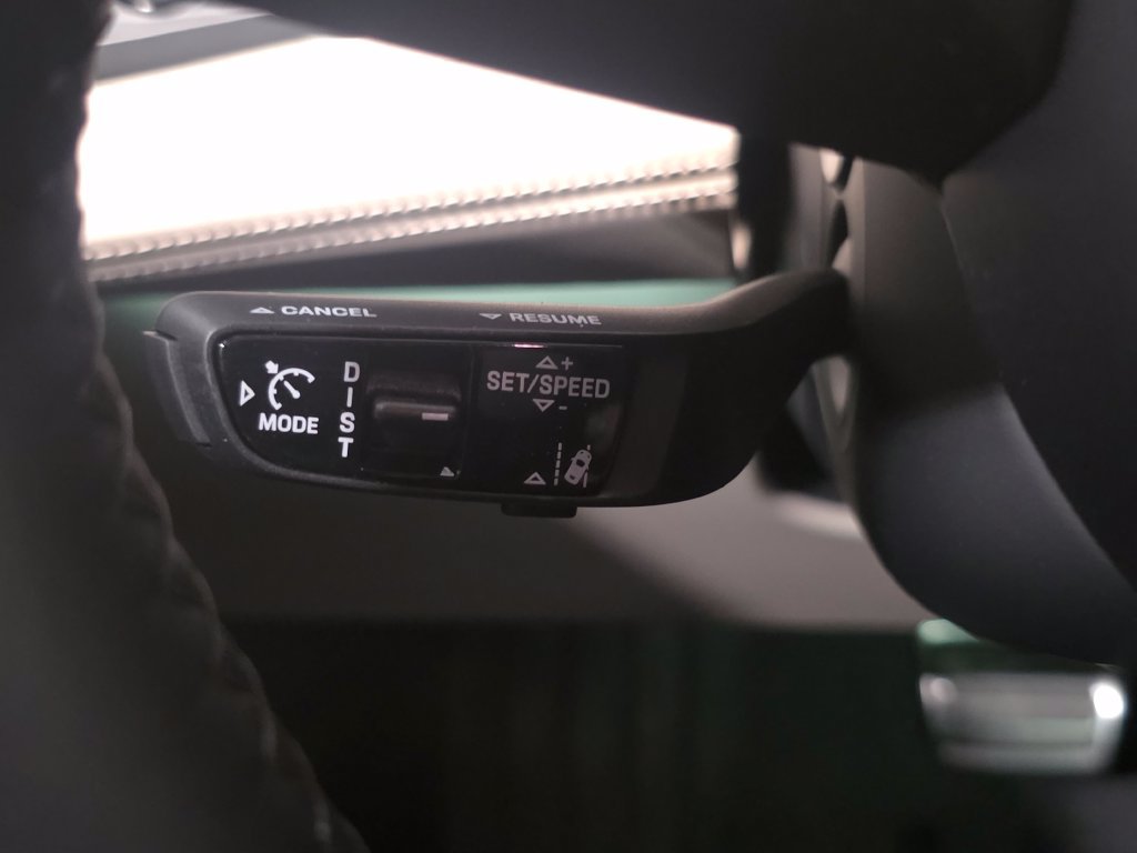 Certified 2026 Porsche Cayenne Electric AWD/4WD image 29
