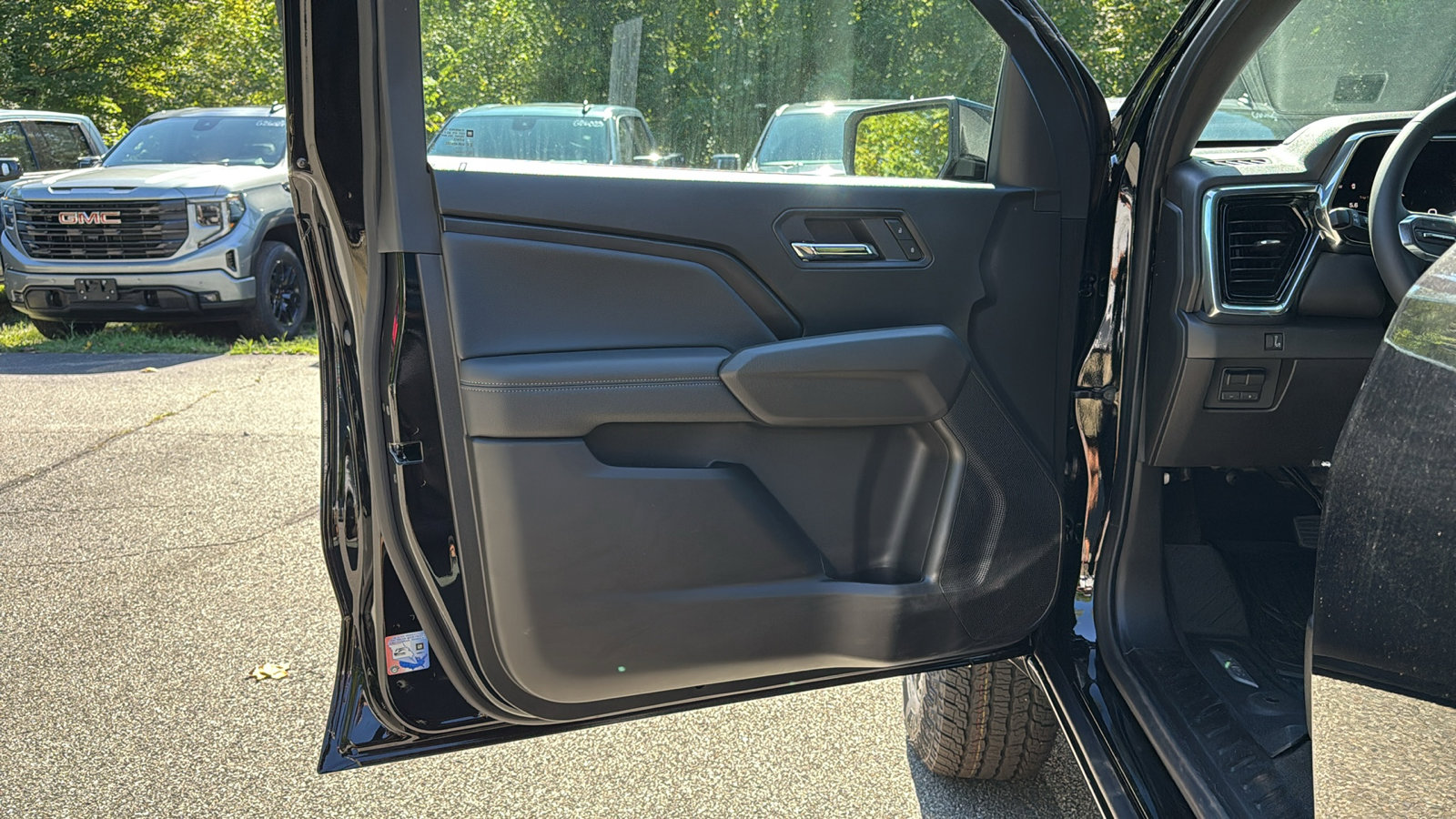 New 2026 GMC Canyon Elevation w/ Convenience Package image 7