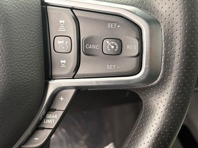 New 2026 RAM 1500 Express AWD/4WD image 17