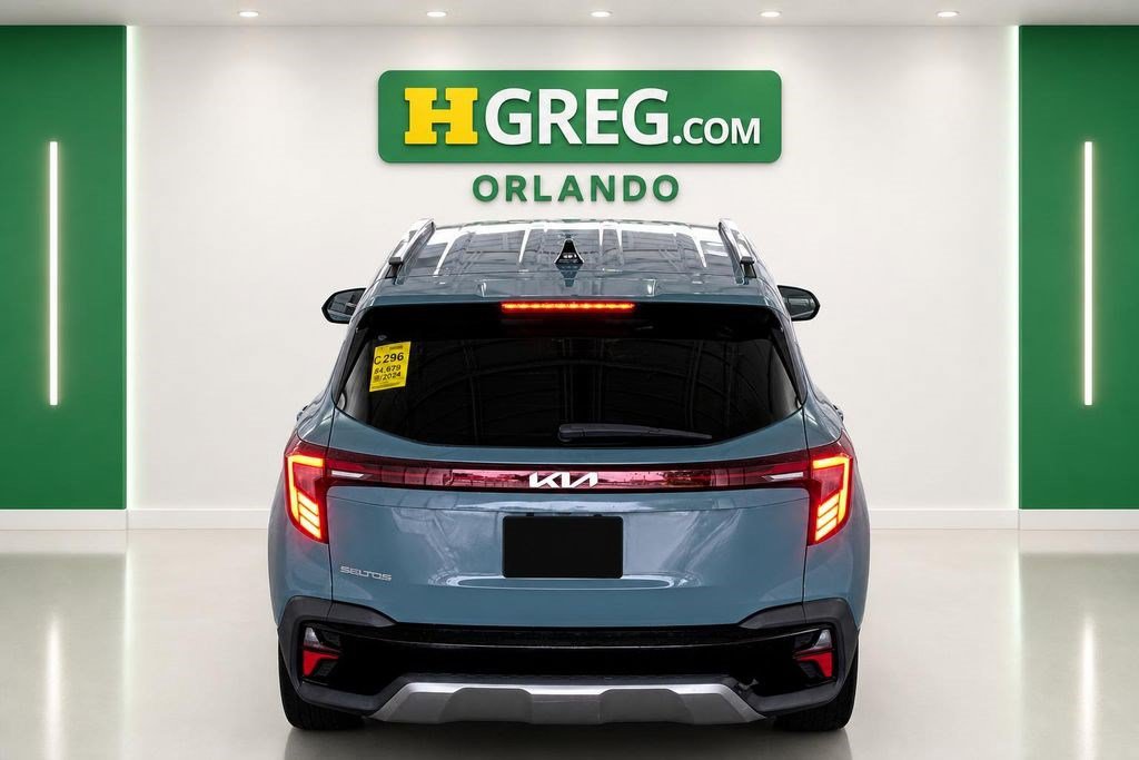 Used 2024 Kia Seltos EX FWD image 8