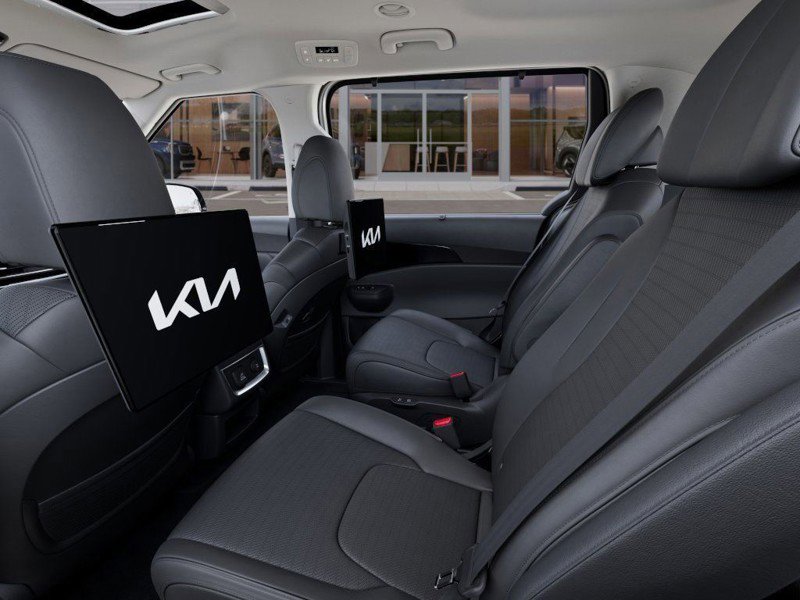 New 2025 Kia Carnival SX Prestige FWD image 18