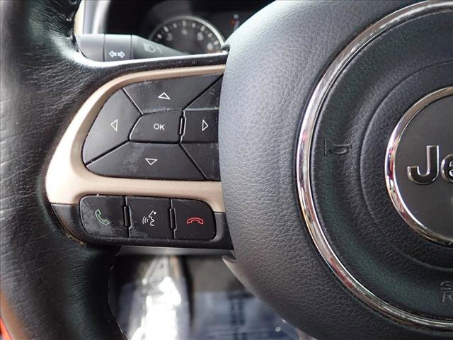 Used 2017 Jeep Renegade Latitude w/ Cold Weather Group image 13