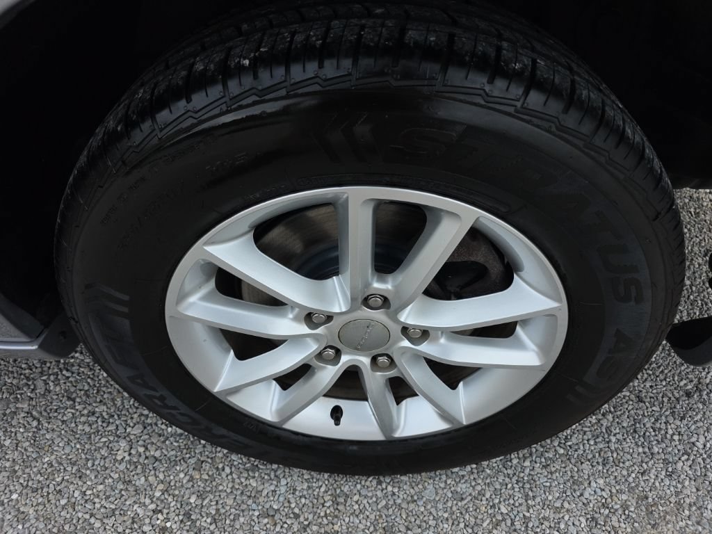 Used 2019 Dodge Grand Caravan SXT FWD image 24