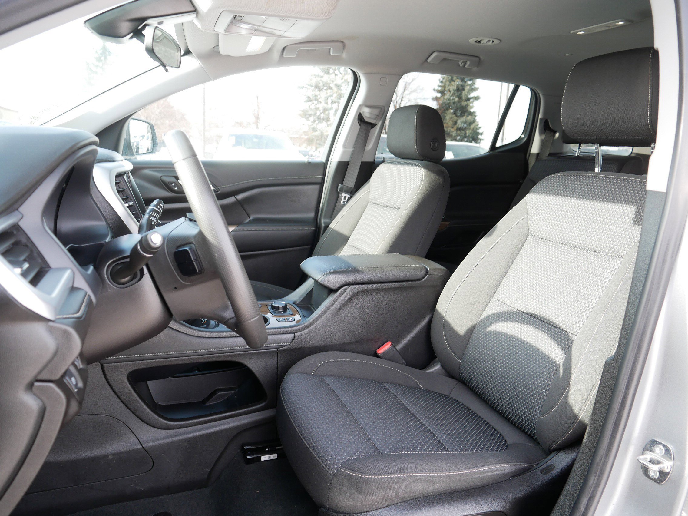 Used 2023 GMC Acadia SLE w/ Driver Convenience Package image 34