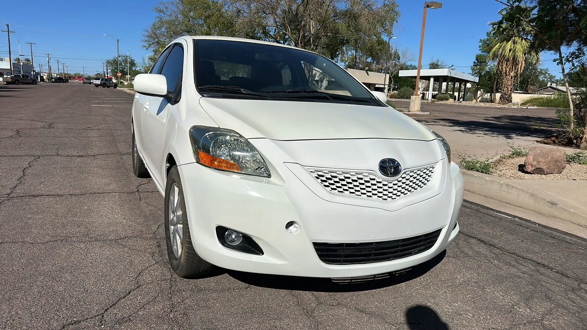 Used 2010 Toyota Yaris Sedan FWD image 6
