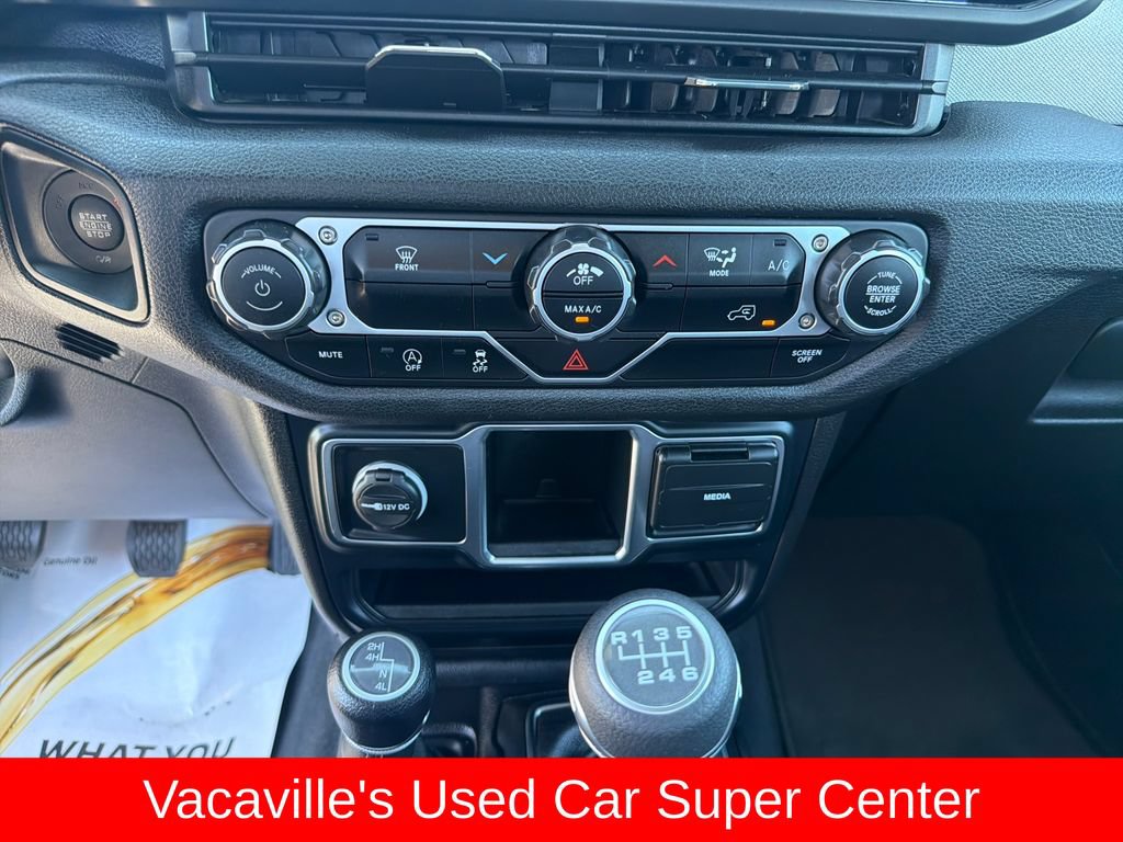 Used 2024 Jeep Gladiator Sport AWD/4WD image 18