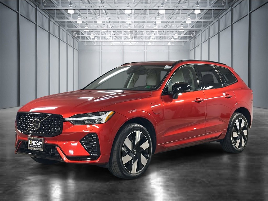 Used 2024 Volvo XC60 T8 Plus w/ Protection Package Premier image 1