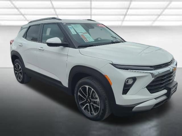 Certified 2025 Chevrolet TrailBlazer LT image 1